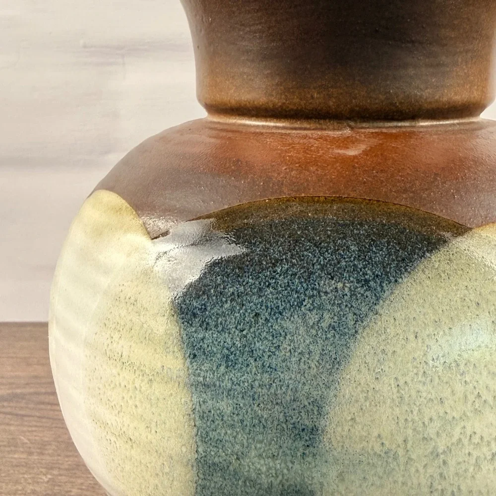 Robert Maxwell for Pottery Craft USA MCM Overlapping Circle Ceramic Vase
